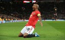 Ashley Young dio positivo a las pruebas para detectar covid-19 justo a una semana del clásico Inter-Milan. Foto: AFP