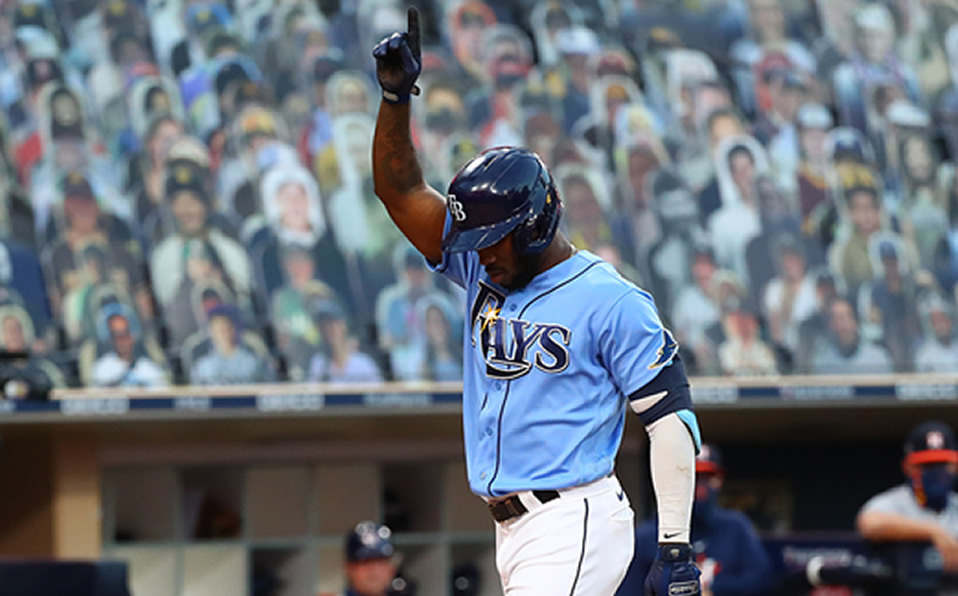 Randy Arozarena hace historia con su bat