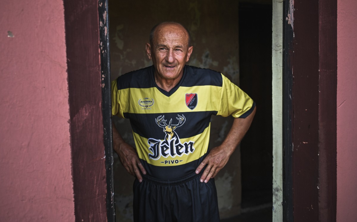 Futbolista con casi 67 años se mantiene en activo en Serbia - Mediotiempo