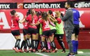 Las Xolas celebran el gol que les dio el empate ante La Máquina. Foto: Imago7