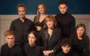 El elenco de "Alguien debe de morir". (Netflix)