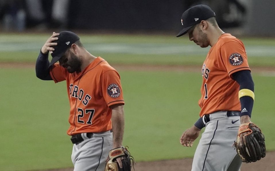 Astros se recuperó de un déficit de 0-3 pero no pudo completar la hombrada. (Foto: AP)