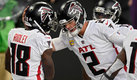 Matt Ryan y Calvin Ridley celebran una de las anotaciones de los Falcons en Minnesota. (AFP)