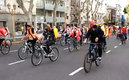 La caravana de repartidores.