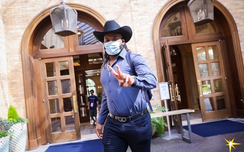 Randy Arozarena impuso la moda vaquera en el equipo antes de llegar a la Serie Mundial. (Foto: @RaysBaseball)