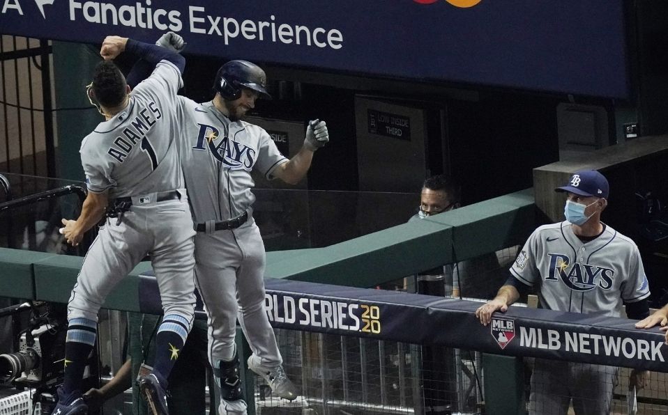 Los Rays consiguieron la segunda victoria de su historia en Serie Mundial. (Foto: AP)