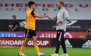 Raúl Jiménez y su DT, Nuno Espíritu Santo. Foto: Cortesía Wolves