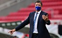 Robert Dante Siboldi, dando indicaciones en el duelo ante Chivas. FOTO: Imago7.