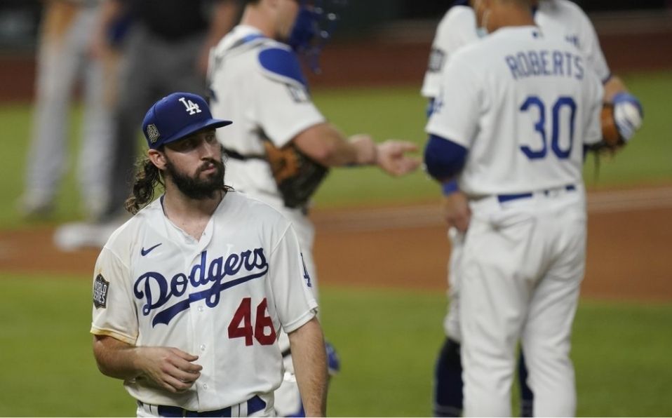 Gonsolin llegó al Juego 6 con efectividad de 9.39 en la postemporada. (Foto: AP)