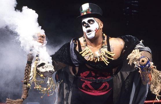 Papa Shango fue un personaje que debutó en WWE en enero de 1992 como un santero.