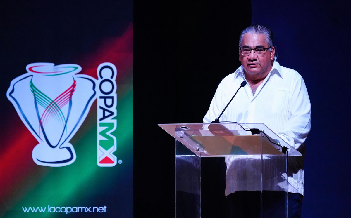 Raúl Sarmiento cree que ya no volverá a narrar futbol tras ser despedido de Televisa