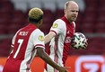 El conjunto de Amsterdam tuvo un partido muy fácil en casa; el mediocampista mexicano sigue sin ser titular.  Foto: AFP