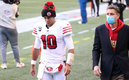 Garoppolo se perdería el resto de la temporada. (Foto: AFP)