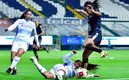 A pesar de que fue un buen juego, ninguno de los equipos tiene posibilidad de Liguilla. Foto: Imago 7