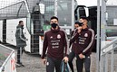 Raúl JIménez con la Selección Mexicana en Austria mientras su Play lo espera en casa. Foto: Imago