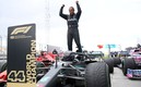 Lewis Hamilton ganó su séptimo campeonato de pilotos en la Fórmula 1 e hizo historia. Foto: AFP