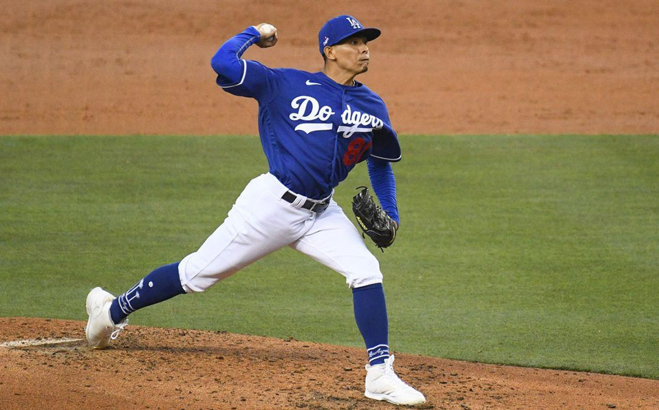 César Carrillo, el siguiente mexicano en los Dodgers