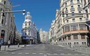 La Gran Vía de Madrid durante el confinamiento por covid-19. Foto: AFP