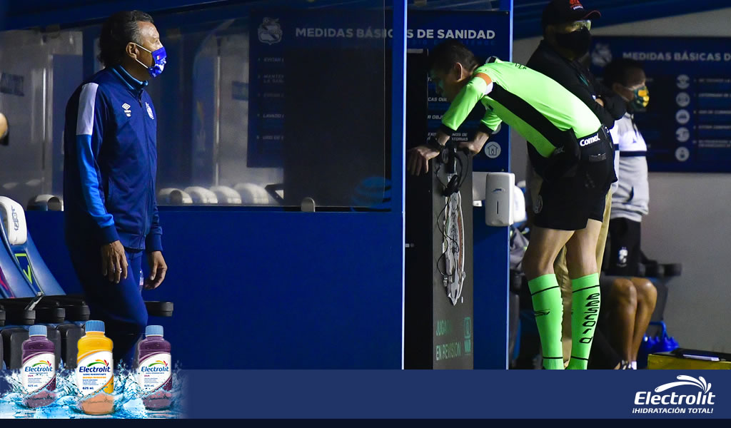El VAR fue el que dio un penal para la Fiera.