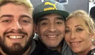 Diego Maradona junto a su hijo y la madre del joven en Nápoles. (IG @CristianaSinagra)