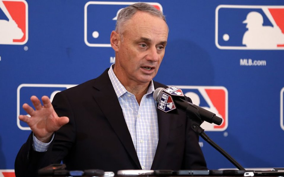 "(La burbuja) Fue una decisión correcta": Rob Manfred