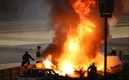 El vehículo se incendió y el GP se tuvo que detener unos momentos. Foto: AFP