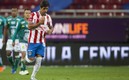 El delantero del Rebaño se hizo presente de inmediato tras entrar de cambio ante León. Foto: Mexsport