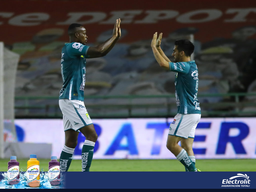 Campbell y Navarro hacen brillar al León. (Foto: Imago7)