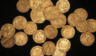 Las monedas de oro encontradas son de la época Tudor, entre los años 1485 y 1603. (Brittish Museum)
