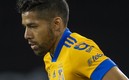 Aquino tuvo que abandonar el partido. (Foto: Mexsport)