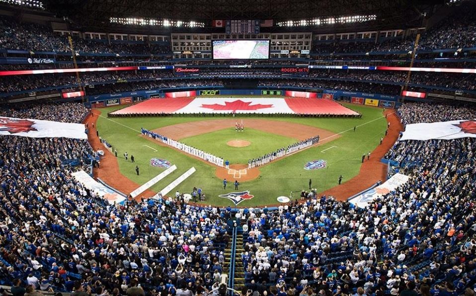 La frontera entre Estados Unidos y Canadá sigue cerrada para viajes no esenciales. (Foto: @BlueJays)