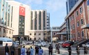 El hospital donde se registró la explosión fue acordonado por la policía. Foto: AFP