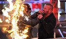 The Fiend y Randy Orton fueron la lucha estelar de TLC 2020. (TW @WWE)