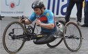 Alex Zanardi, expiloto de Fórmula 1 y ganador de cuatro medallas de oro paralímpicas en ciclismo / Foto: AFP