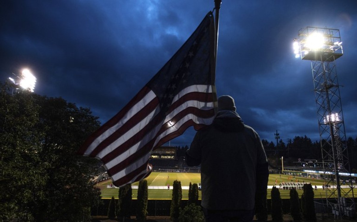 Estados Unidos ya está comenzando a aplicar la vacuna. (Foto: AP)