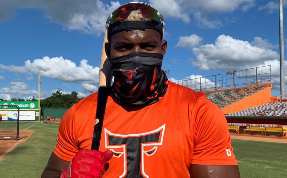 Yasiel Puig promete dejar atrás 'cosas que molestaban' a los demás