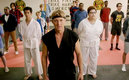 Aisha (lentes) no apareció en la tercera temporada de Cobra Kai. (Netflix)