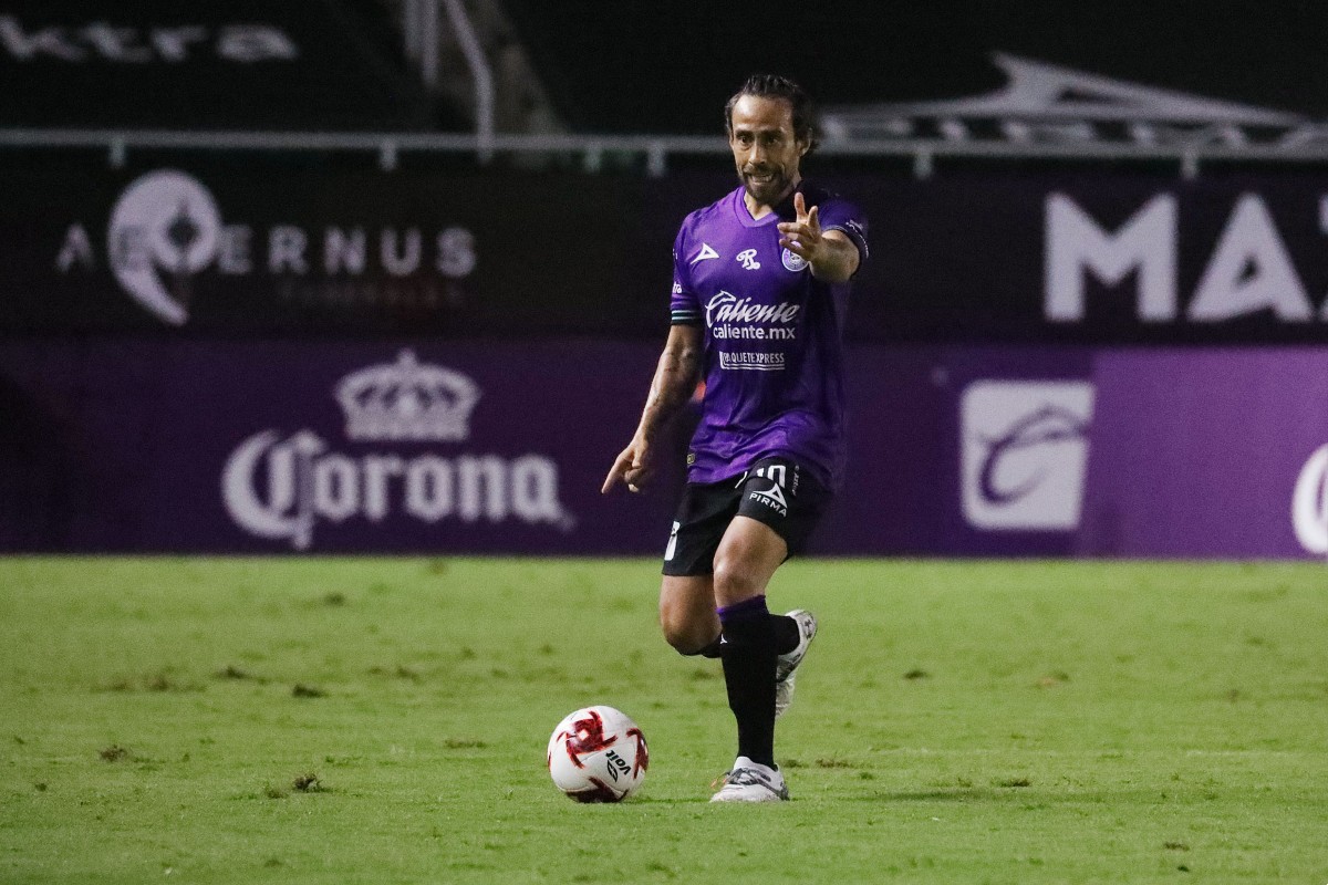 Jorge Valdivia del Mazatlán a Colo-Colo (Foto: Imago7)