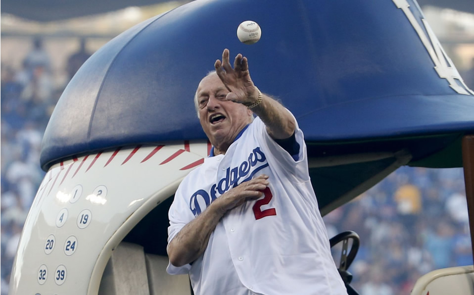 "(Lasorda) Un manager querido y respetado": Karim García y Juan Castro