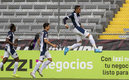 Rogelio Funes Mori marcó los dos goles de Rayados. (Foto: Mexsport)
