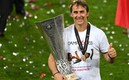 Julen Lopetegui celebró con el título de la Europa League. FOTO: AFP.