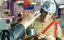En el video, el Chavo metalero trata de actuar como Chespirito. (Foto: captura de video)