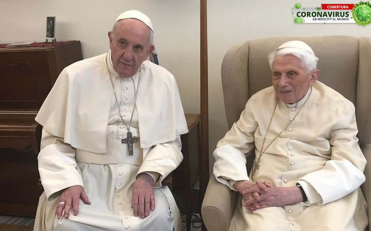 Papa Francisco y Benedicto.