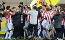 Los Leones de Bilbao dieron una muestra de pundonor y la voltereta al equipo catalán. Foto: AFP