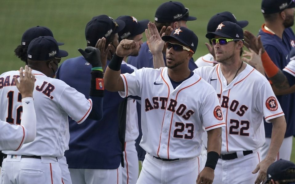 Brantley aseguró su regreso dos años más a los Astros tras llegar en 2018. (Foto: AP)