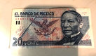 Este billete de 20 nuevos pesos se lanzó en los años 90 en México. (Mercado Libre)