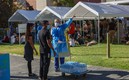 La pareja viajó a una comunidad indígena en la frontera con Alas. Foto: ilustrativa AFP