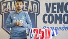 Tecatito Corona llegó al Porto en el 2015. (Twitter @FCPorto)