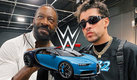 Bad Bunny con Booker T, leyenda de WWE que dio nombre a su reciente éxito musical. (IG @BadBunnyPR)