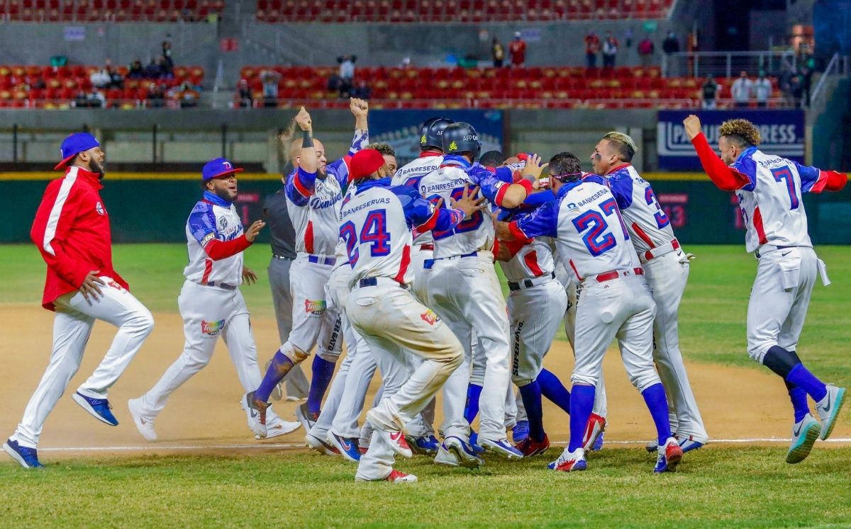 Camargo anotó la carrera del gane para avanzar a su equipo a la final de la Serie del Caribe. (Foto: CBPC)